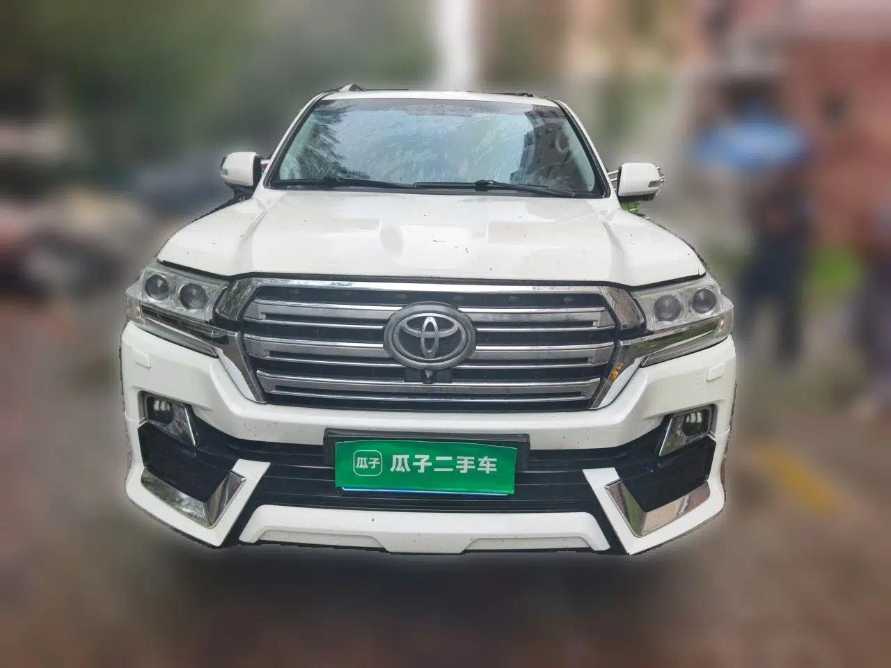 Toyota Land Cruiser 2012 4.0L Automatic VX — миниатюра 2