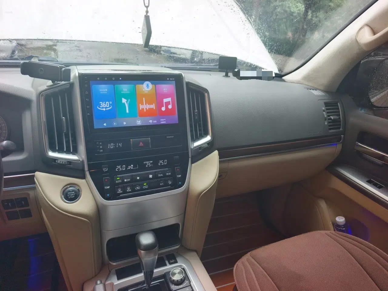 Toyota Land Cruiser 2012 4.0L Automatic VX — миниатюра 13