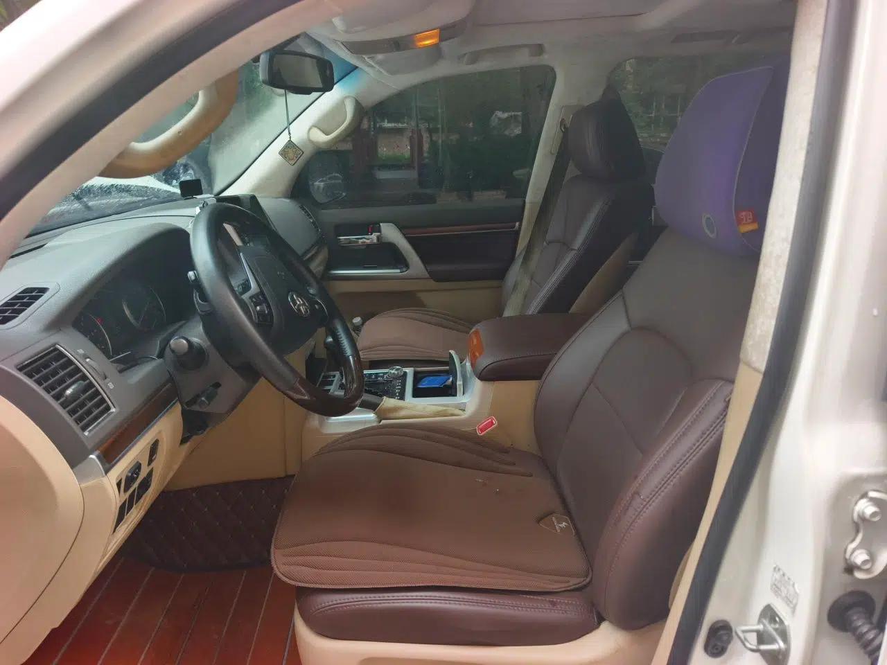 Toyota Land Cruiser 2012 4.0L Automatic VX — миниатюра 15