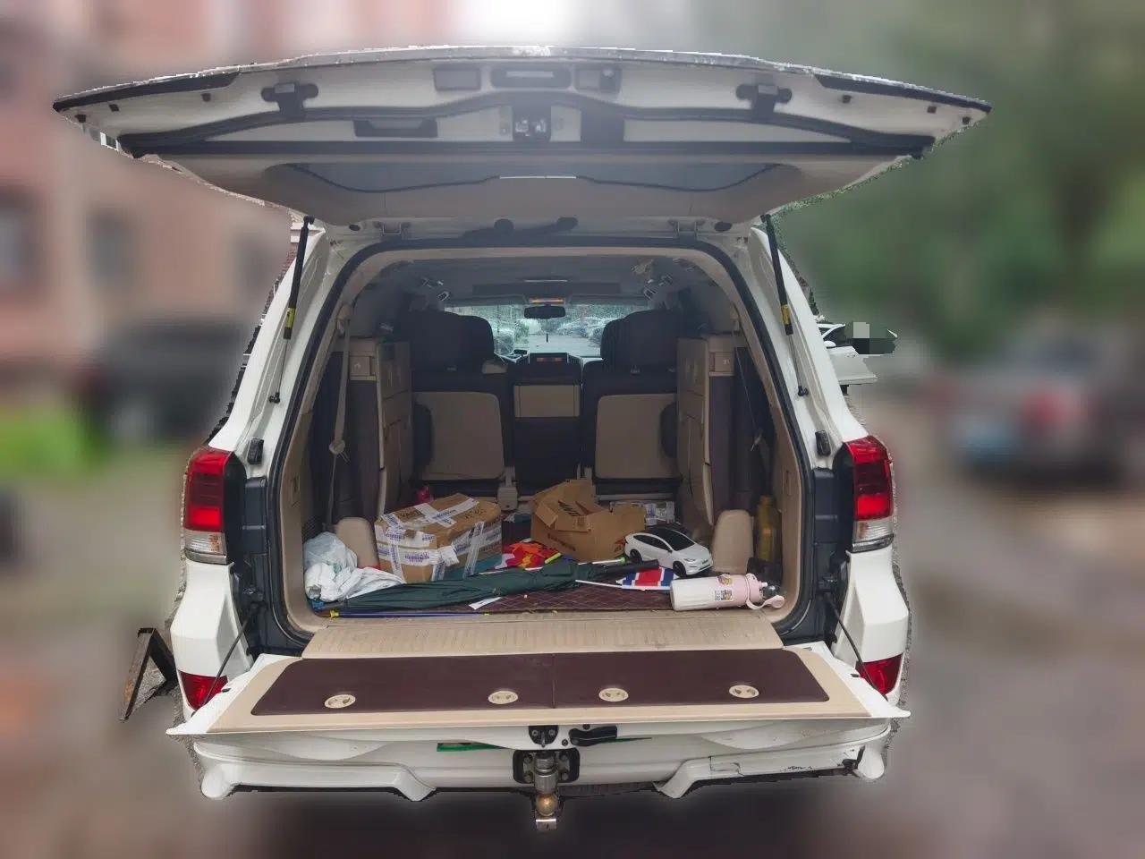 Toyota Land Cruiser 2012 4.0L Automatic VX — миниатюра 19