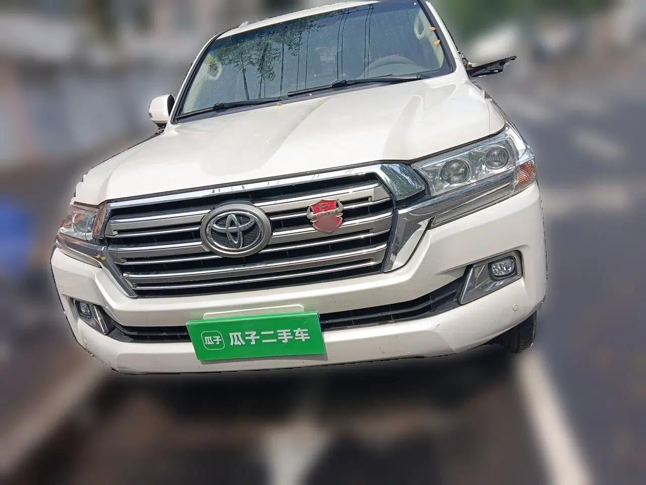 Toyota Land Cruiser 2015 4.0L V6 Middle East Limited Edition — миниатюра 2