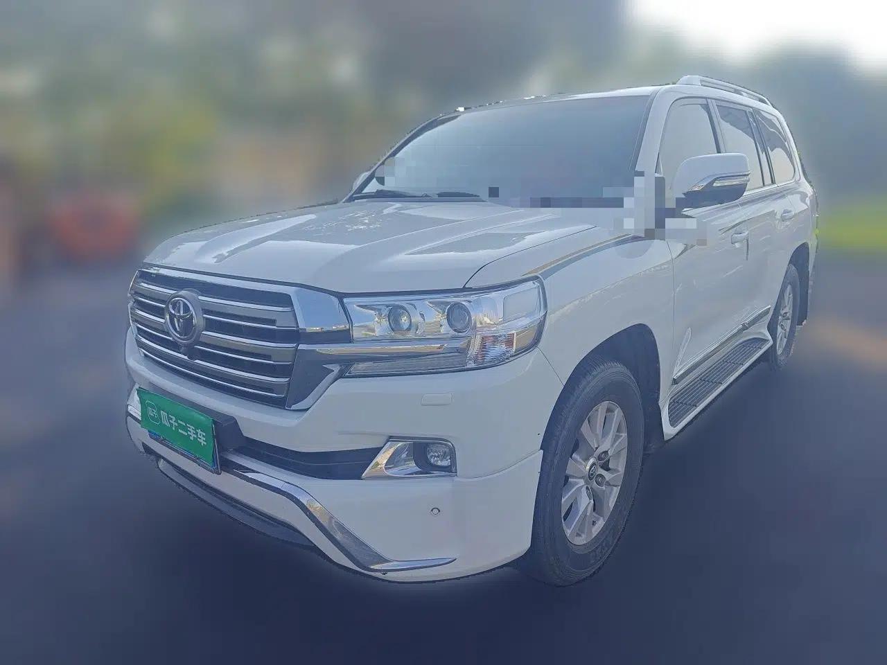 Toyota Land Cruiser Land Cruiser 4.0 Automatic Seven-Seater Middle East Parallel Import Gasoline — миниатюра 1