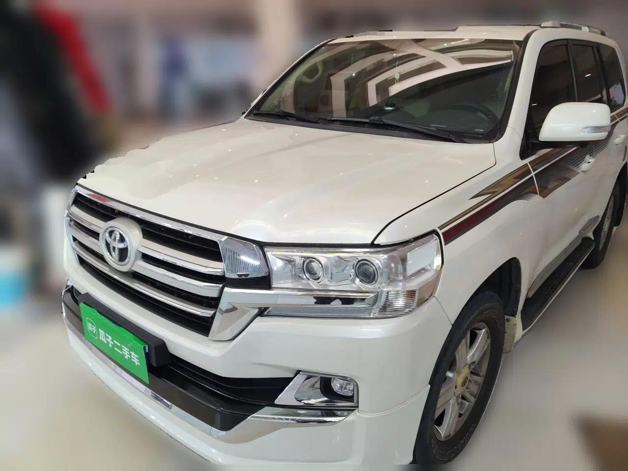 Toyota Land Cruiser Toyota Land Cruiser 2016, 4.0-liter automatic (Middle East-spec parallel import) — миниатюра 1