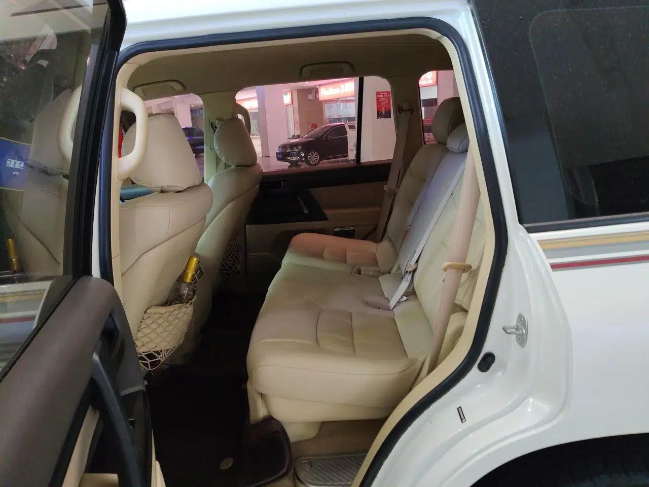 Toyota Land Cruiser Toyota Land Cruiser 2016, 4.0-liter automatic (Middle East-spec parallel import) — миниатюра 17