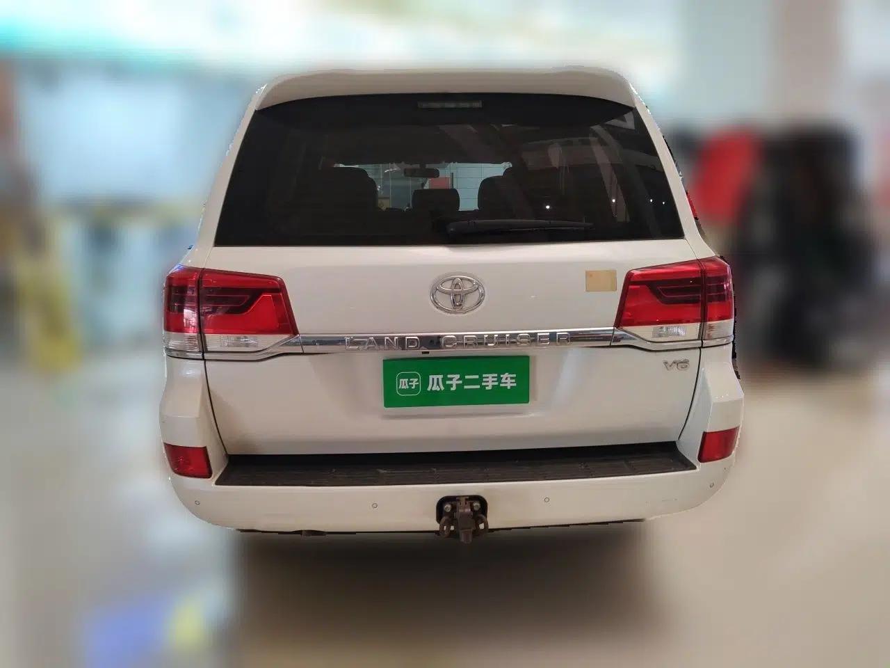 Toyota Land Cruiser Toyota Land Cruiser 2016, 4.0-liter automatic (Middle East-spec parallel import) — миниатюра 5
