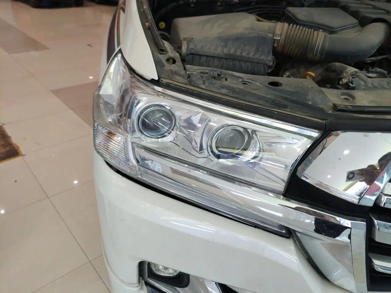 Toyota Land Cruiser Toyota Land Cruiser 2016, 4.0-liter automatic (Middle East-spec parallel import) — миниатюра 7