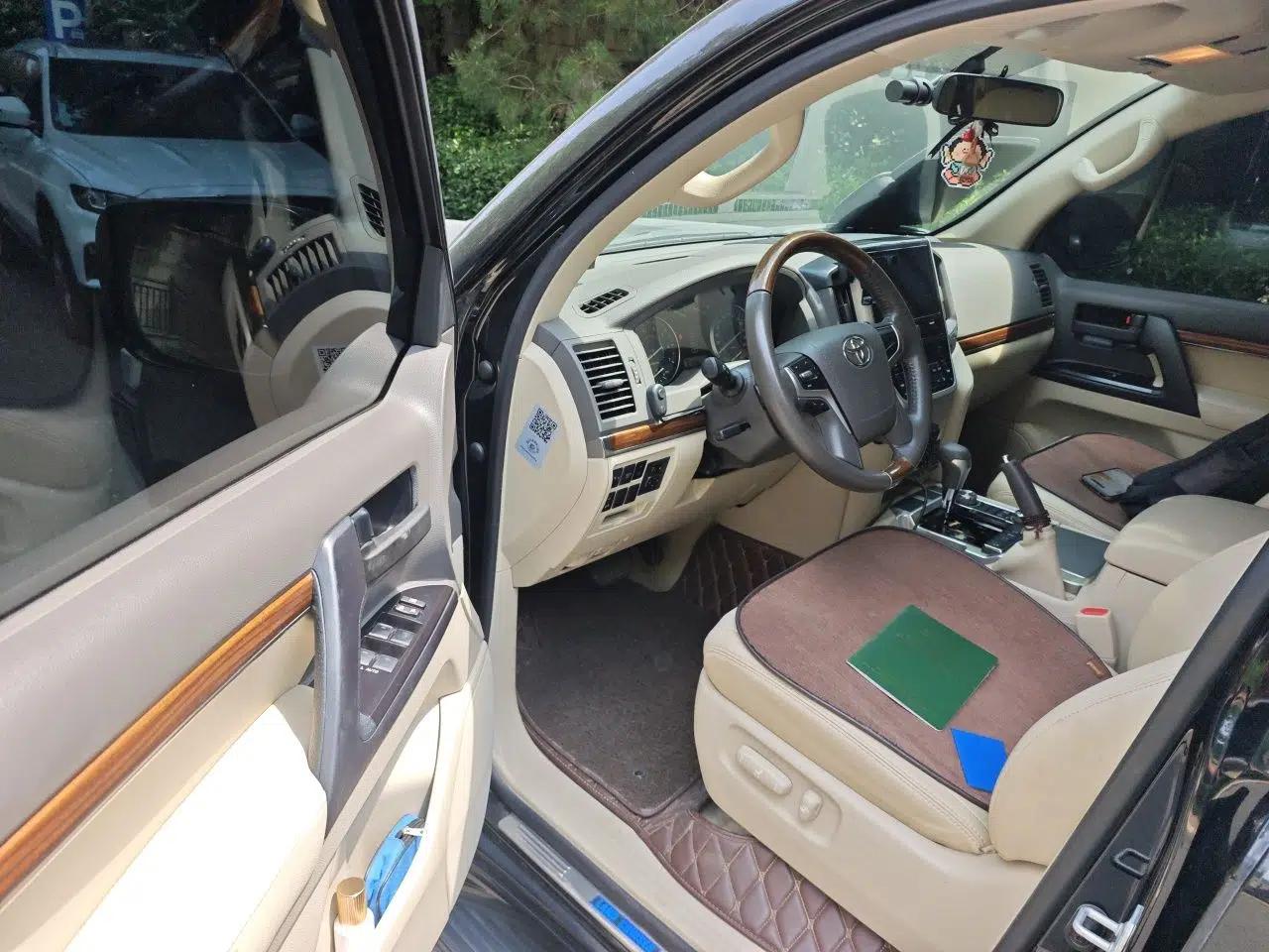 Toyota Land Cruiser Land Cruiser 2017, 4.0L Automatic, 7-Seater (Parallel Import) — миниатюра 16