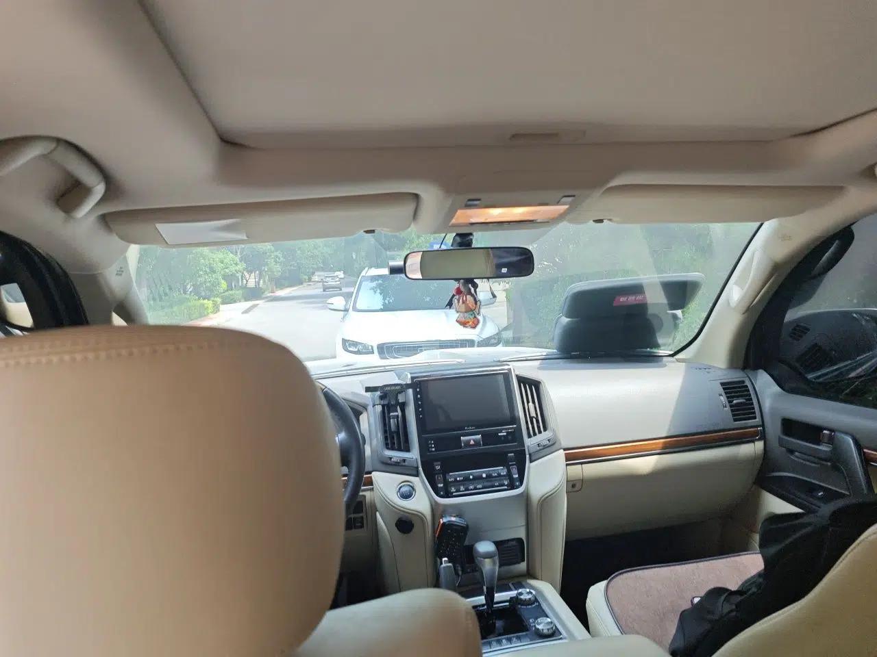 Toyota Land Cruiser Land Cruiser 2017, 4.0L Automatic, 7-Seater (Parallel Import) — миниатюра 18