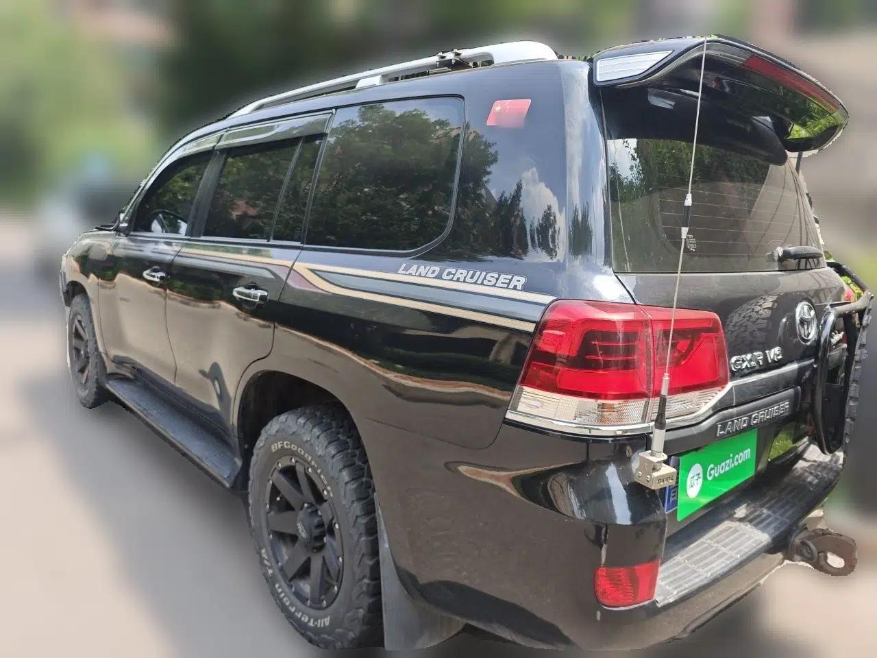 Toyota Land Cruiser Land Cruiser 2017, 4.0L Automatic, 7-Seater (Parallel Import) — миниатюра 4