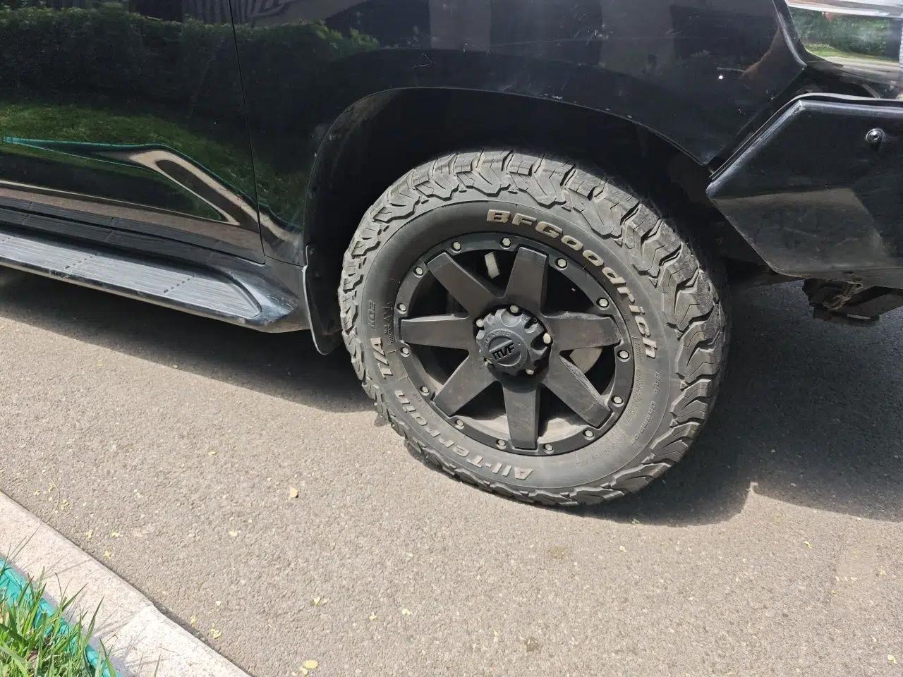 Toyota Land Cruiser Land Cruiser 2017, 4.0L Automatic, 7-Seater (Parallel Import) — миниатюра 8