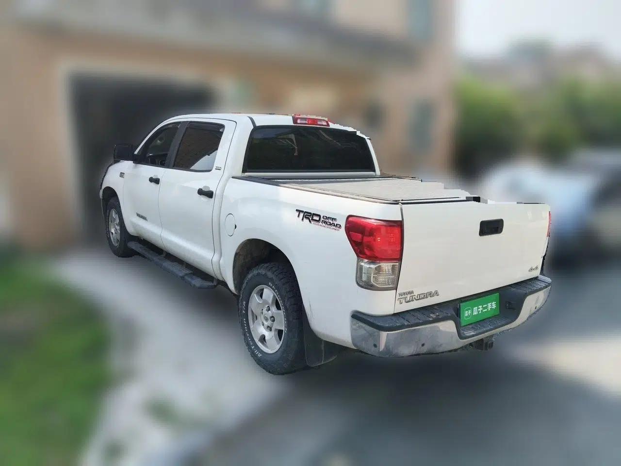 Toyota Tundra 2011 Tundra 5.7 five-seater parallel import — миниатюра 4