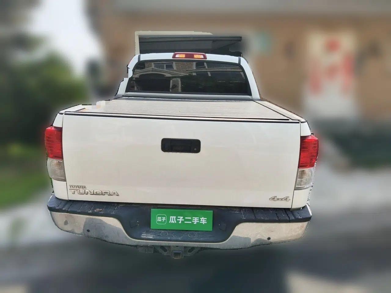 Toyota Tundra 2011 Tundra 5.7 five-seater parallel import — миниатюра 5