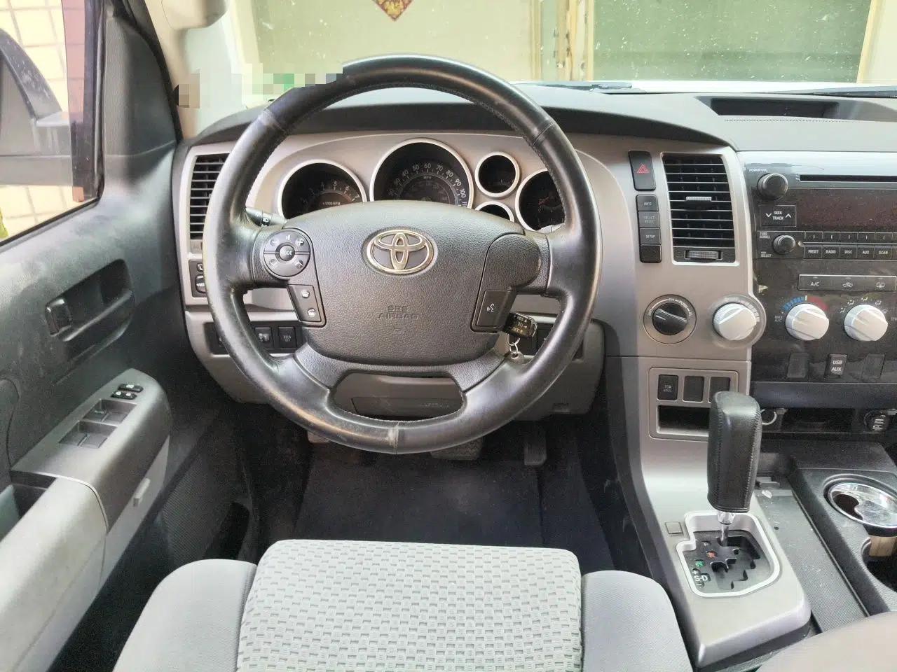 Toyota Tundra 2011 Tundra 5.7 five-seater parallel import — миниатюра 10