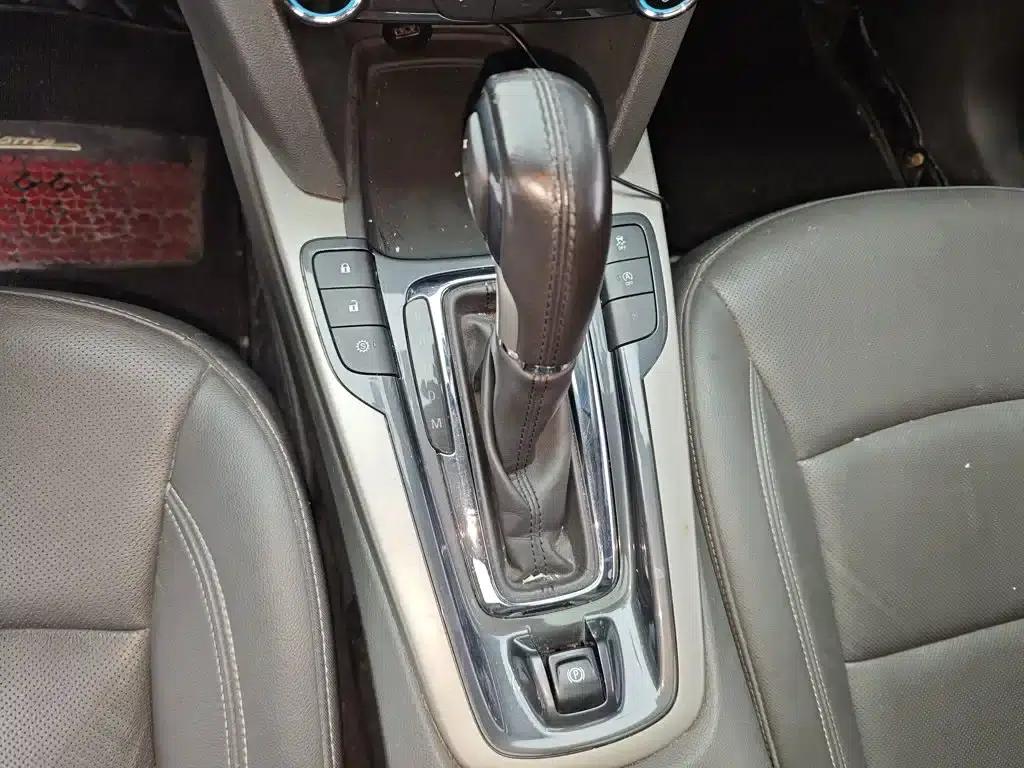 2018 Chevrolet Malibu 530T Automatic Fashion Edition — миниатюра 14