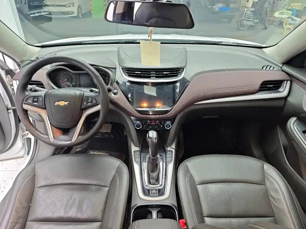 2018 Chevrolet Malibu 530T Automatic Fashion Edition — миниатюра 10