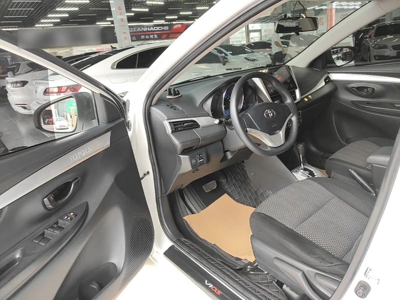 Toyota Vios FS 2019 1.5L CVT Fengchi Edition — миниатюра 18