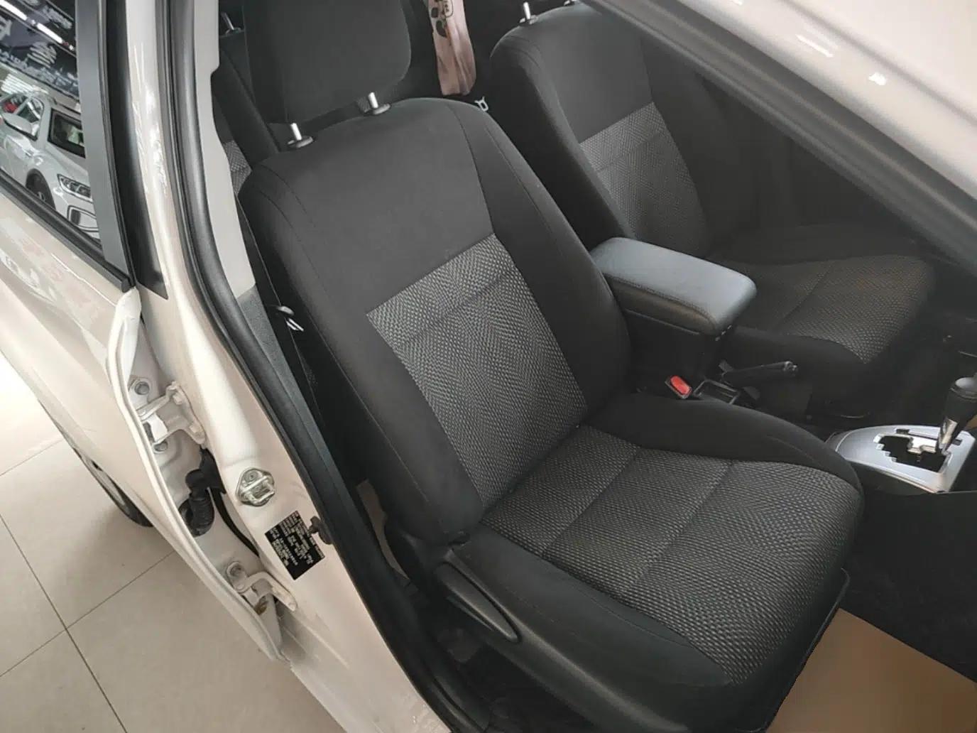 Toyota Vios FS 2019 1.5L CVT Fengchi Edition — миниатюра 19