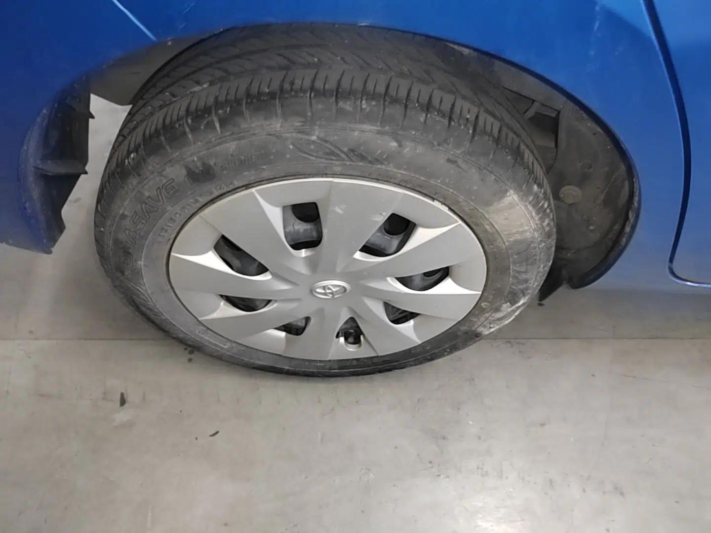 Toyota Vios FS 2017 1.5L CVT Fengchi Edition — миниатюра 11