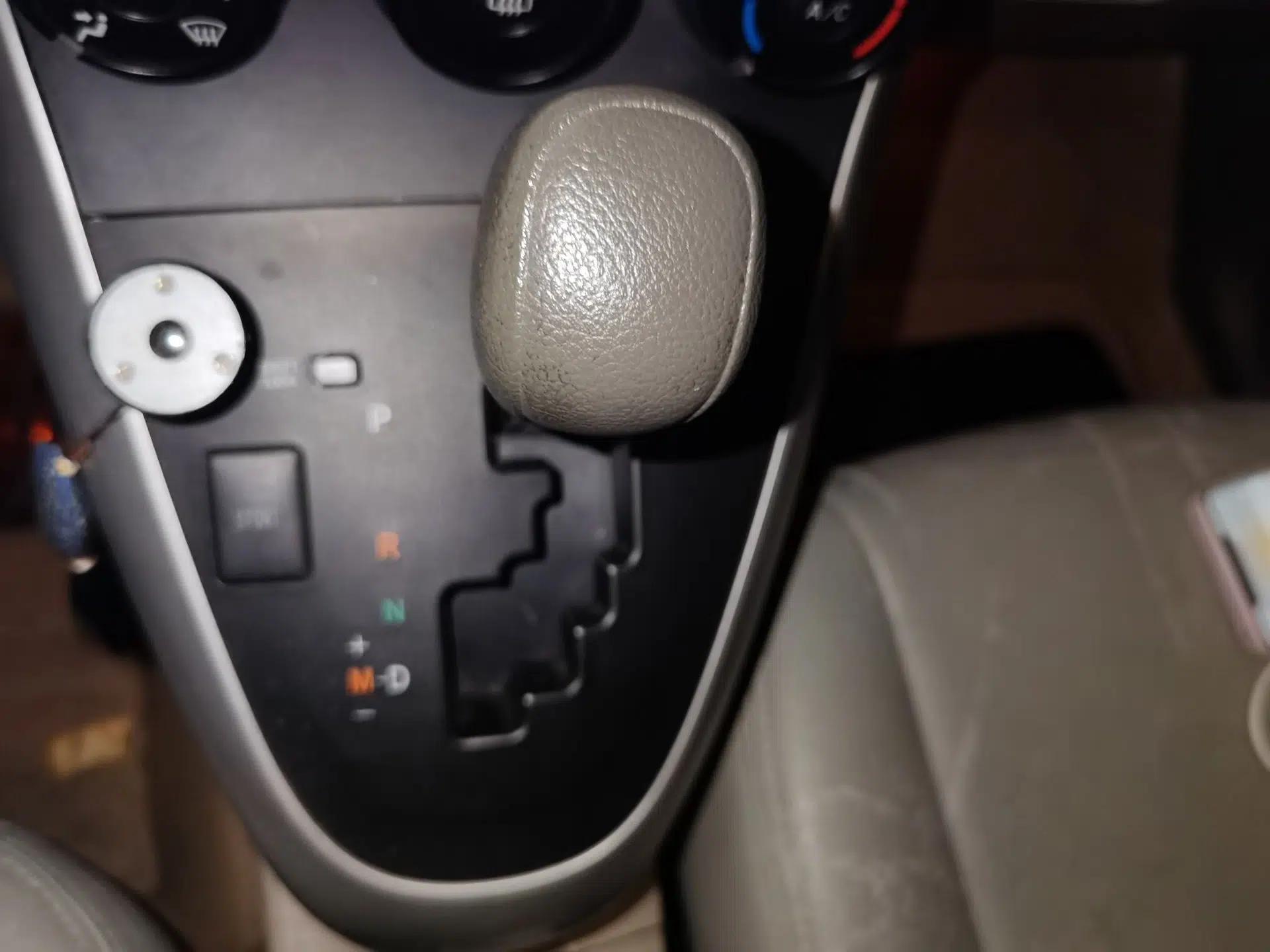Toyota Verso 2014 Starlight 180E CVT Elite Edition — миниатюра 14