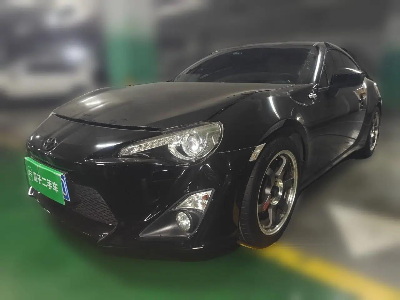 Toyota 86 2014 2.0L Manual Luxury Version — миниатюра 1
