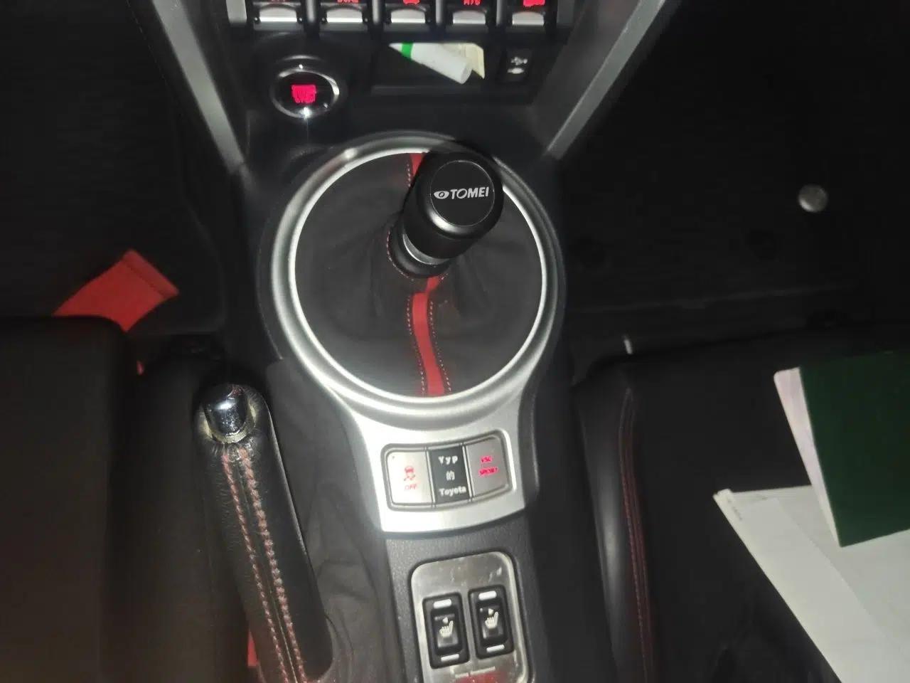 Toyota 86 2014 2.0L Manual Luxury Version — миниатюра 14