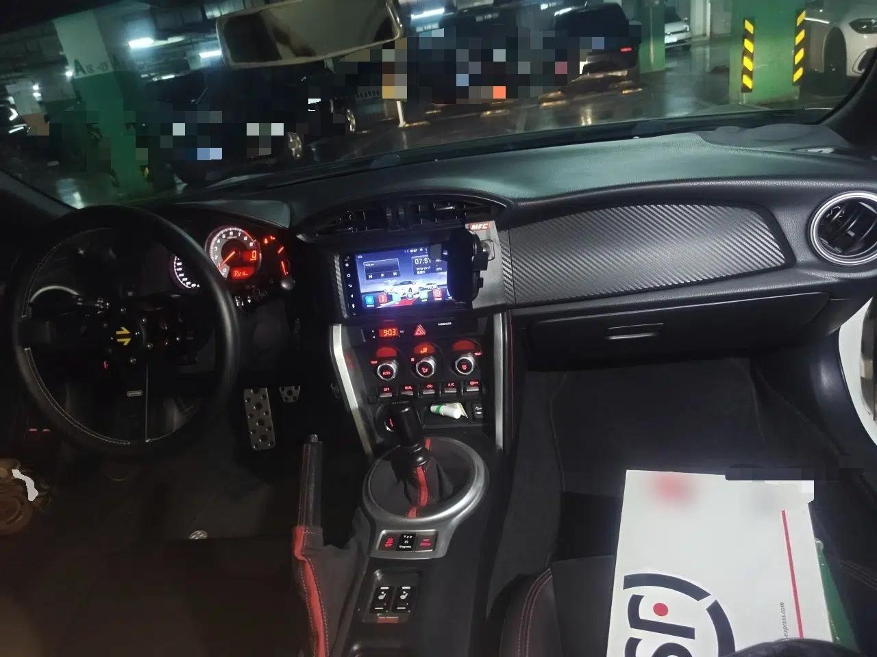 Toyota 86 2014 2.0L Manual Luxury Version — миниатюра 9