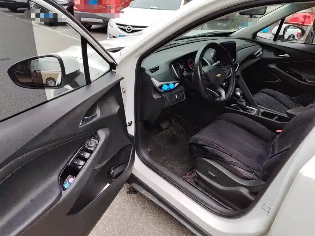2019 Chevrolet Orlando 530T Automatic Mickey Mouse Custom Edition (5+2 models) China VI Emission Standard — миниатюра 12