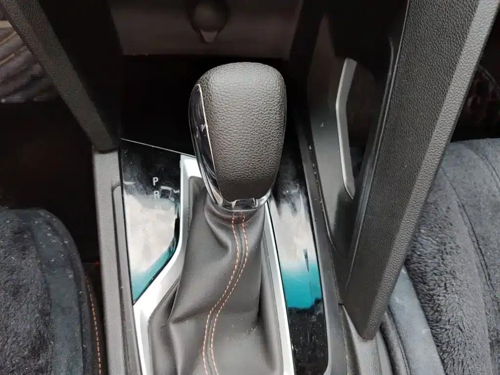 2019 Chevrolet Orlando 530T Automatic Mickey Mouse Custom Edition (5+2 models) China VI Emission Standard — миниатюра 10