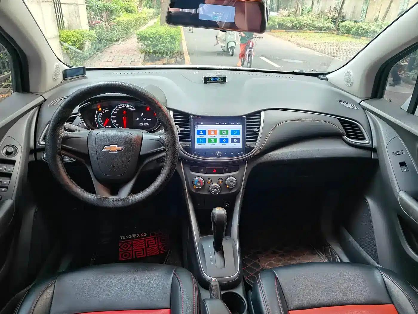 Chevrolet Trax 2018 330T Automatic 2WD Elite — миниатюра 9