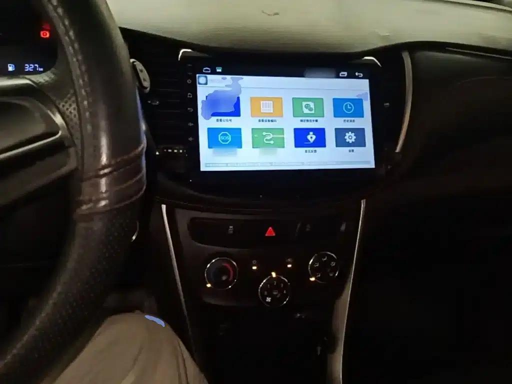 Chevrolet Trax 2017 1.4T Manual 2WD Comfort Model — миниатюра 10
