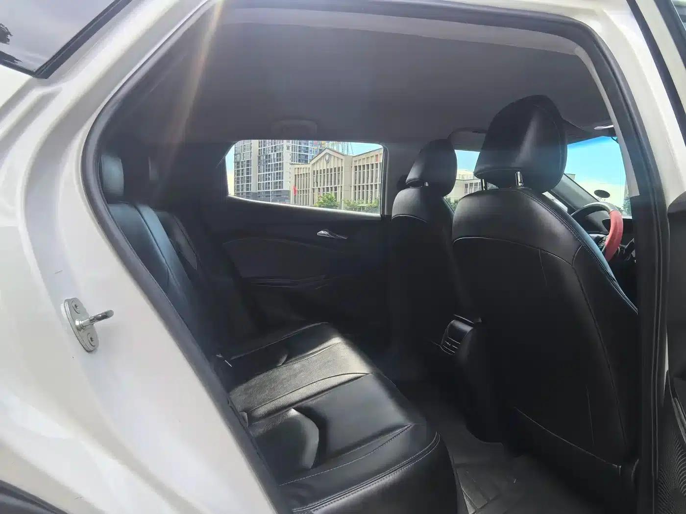Chevrolet Menlo 2022 Star Edition — миниатюра 13