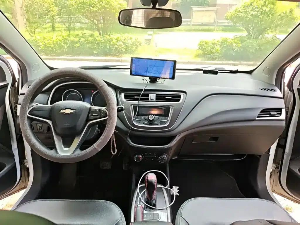 Chevrolet Aveo RV 2016 1.5L Automatic Smart Edition — миниатюра 6