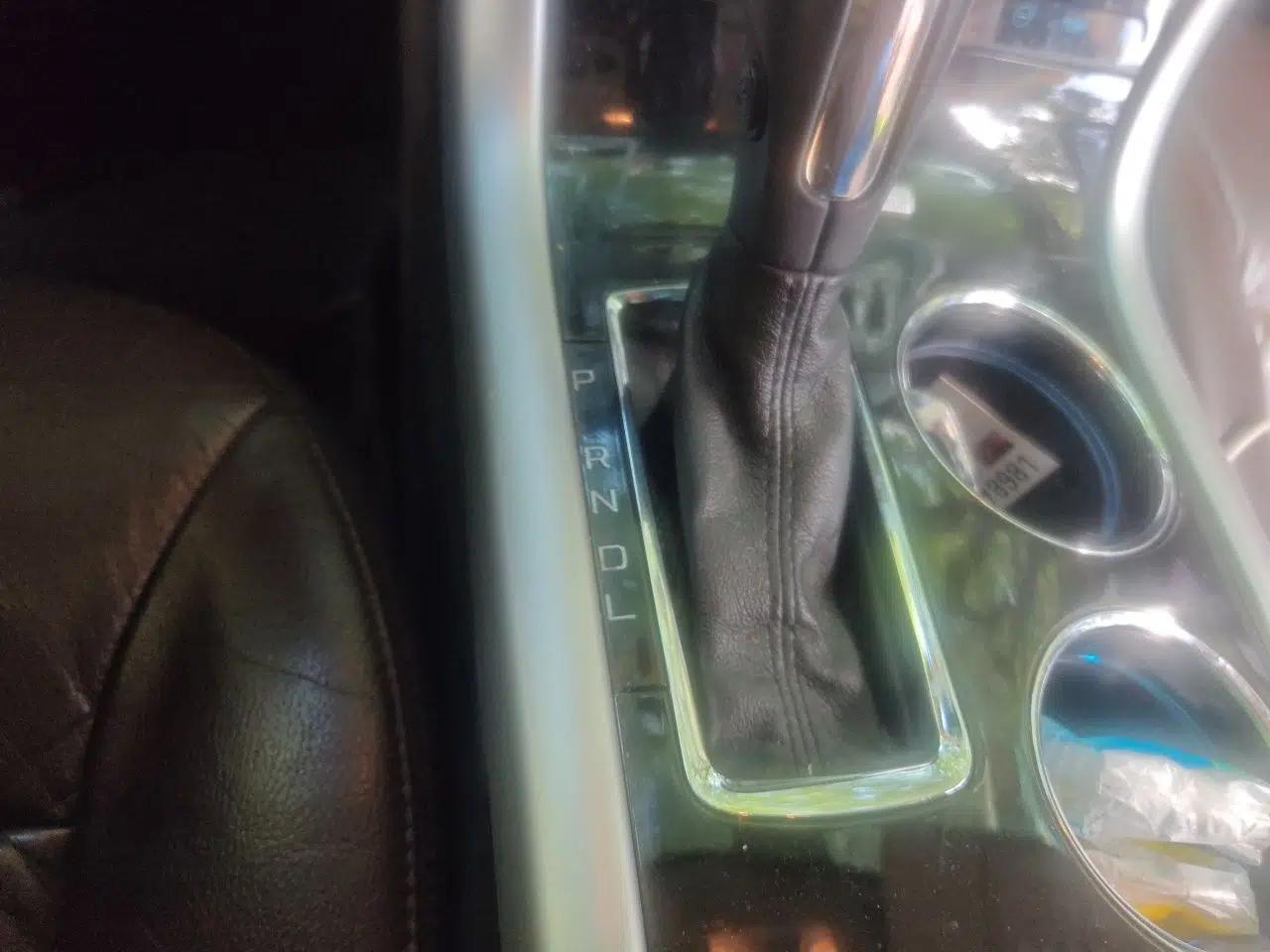 Ford Edge 2012 2.0T Zunrui Trim — миниатюра 14