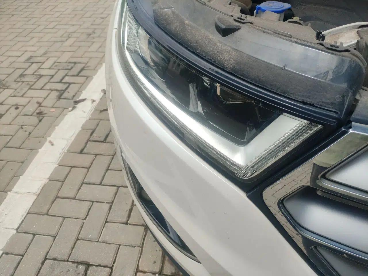 Ford Edge 2016 EcoBoost 245 Two-Wheel-Drive Titanium 7-Seater — миниатюра 7