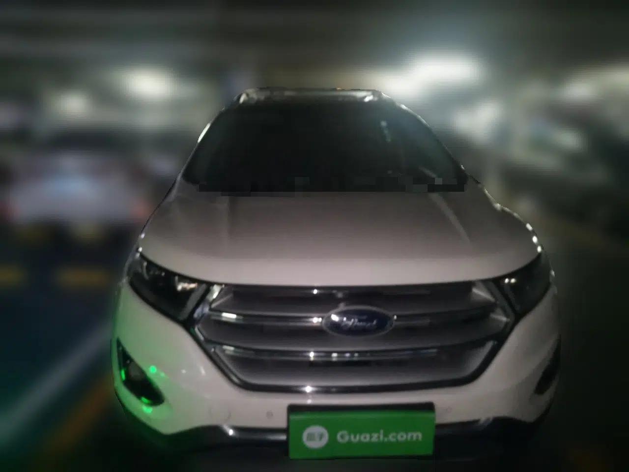 Ford Edge 2016 EcoBoost 245 Four-Wheel Drive Titanium 7-Seater — миниатюра 2