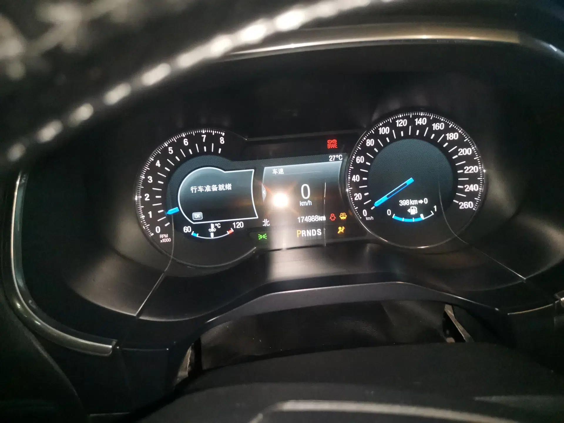 Ford Edge 2016 EcoBoost 245 Four-Wheel Drive Titanium 7-Seater — миниатюра 11
