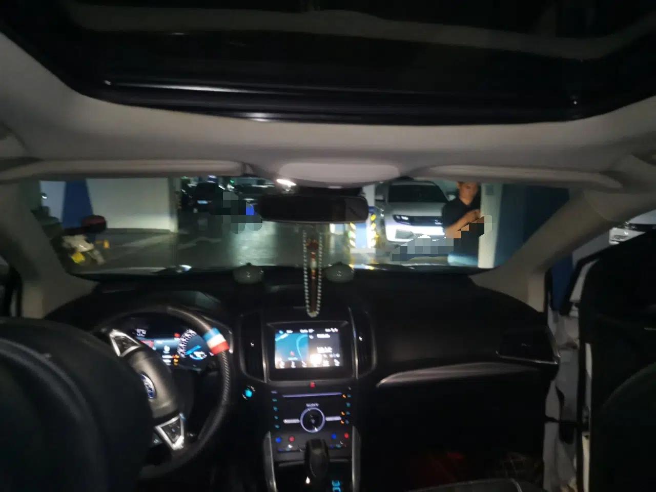 Ford Edge 2016 EcoBoost 245 Four-Wheel Drive Titanium 7-Seater — миниатюра 18