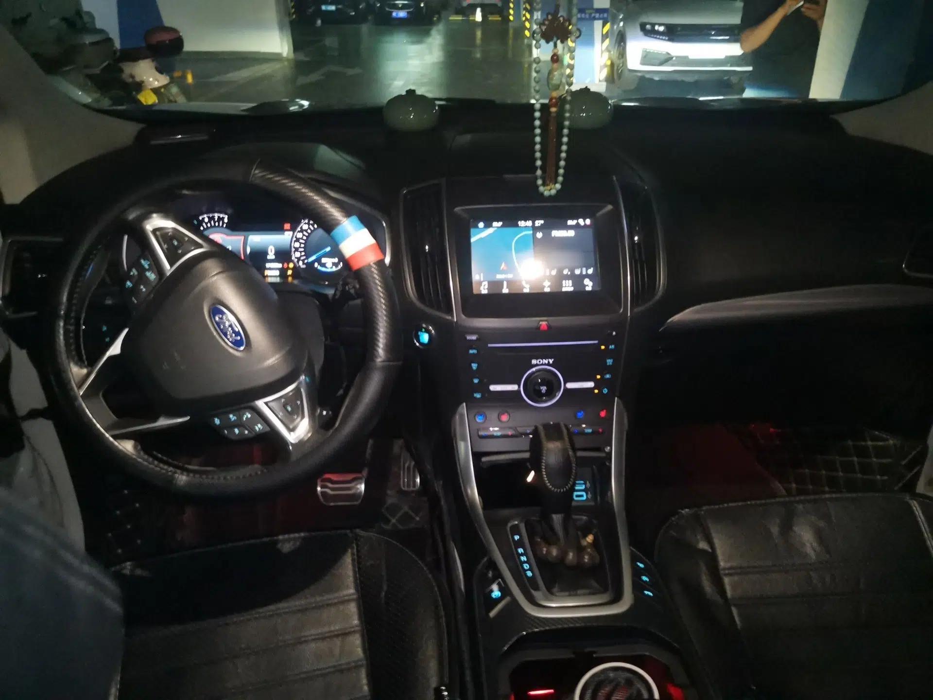 Ford Edge 2016 EcoBoost 245 Four-Wheel Drive Titanium 7-Seater — миниатюра 9
