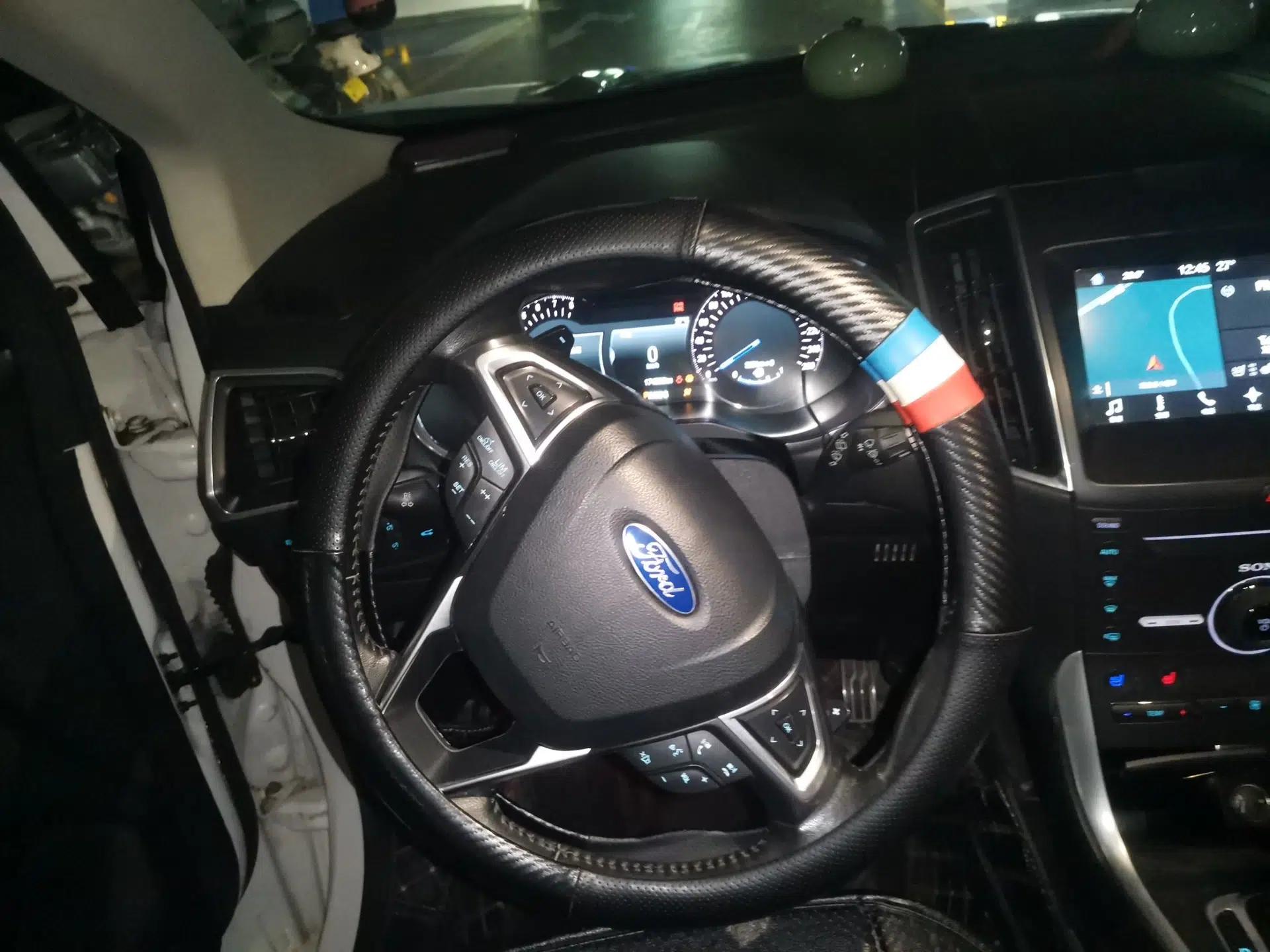 Ford Edge 2016 EcoBoost 245 Four-Wheel Drive Titanium 7-Seater — миниатюра 10