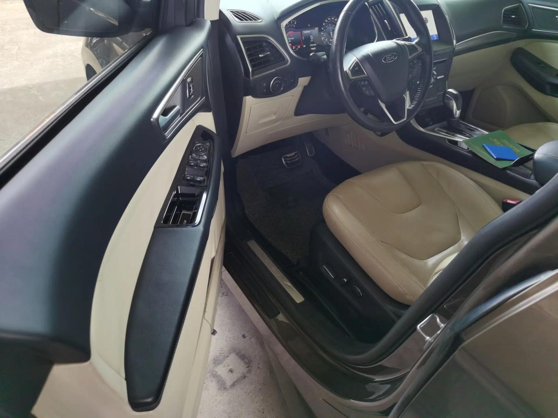 Ford Edge 2015 2.0T GTDi Four-Wheel Drive Prestige Model — миниатюра 16