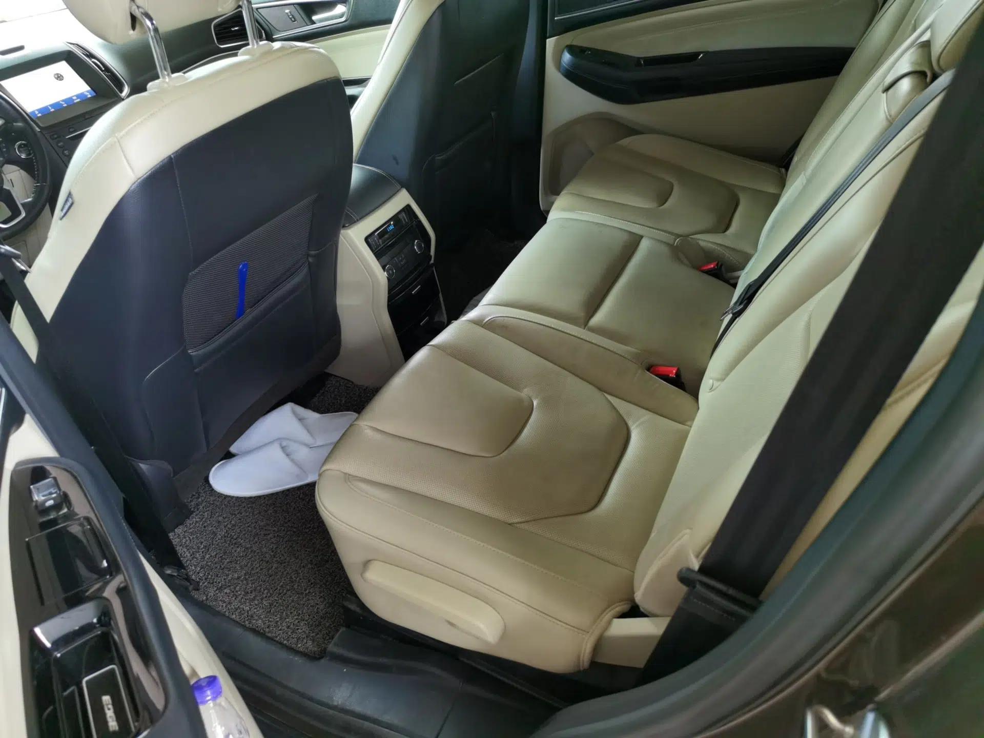 Ford Edge 2015 2.0T GTDi Four-Wheel Drive Prestige Model — миниатюра 17