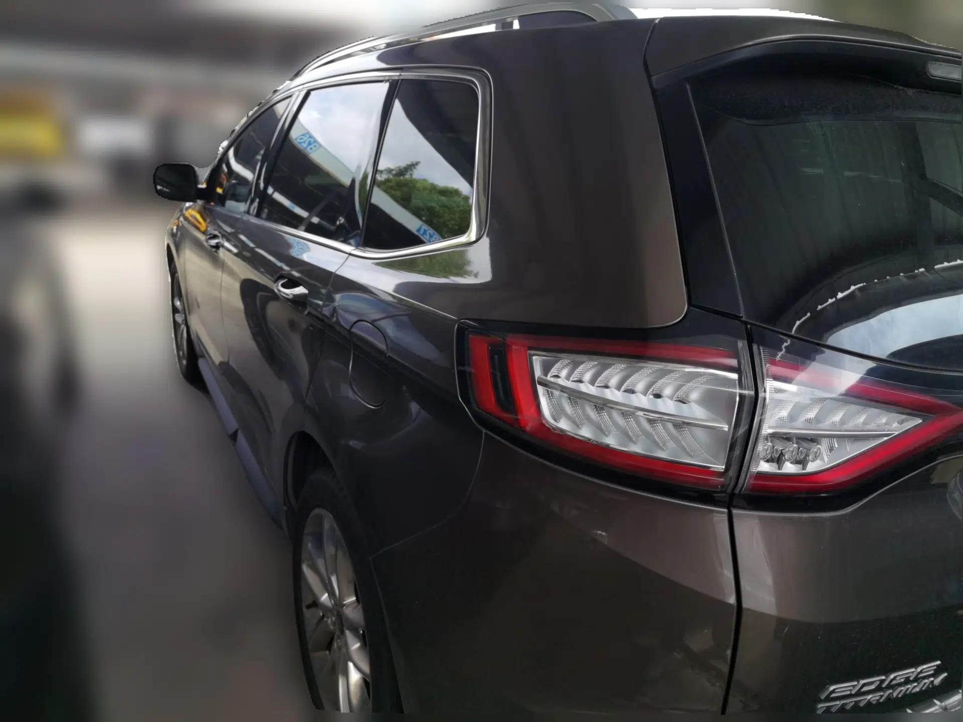 Ford Edge 2015 2.0T GTDi Four-Wheel Drive Prestige Model — миниатюра 4