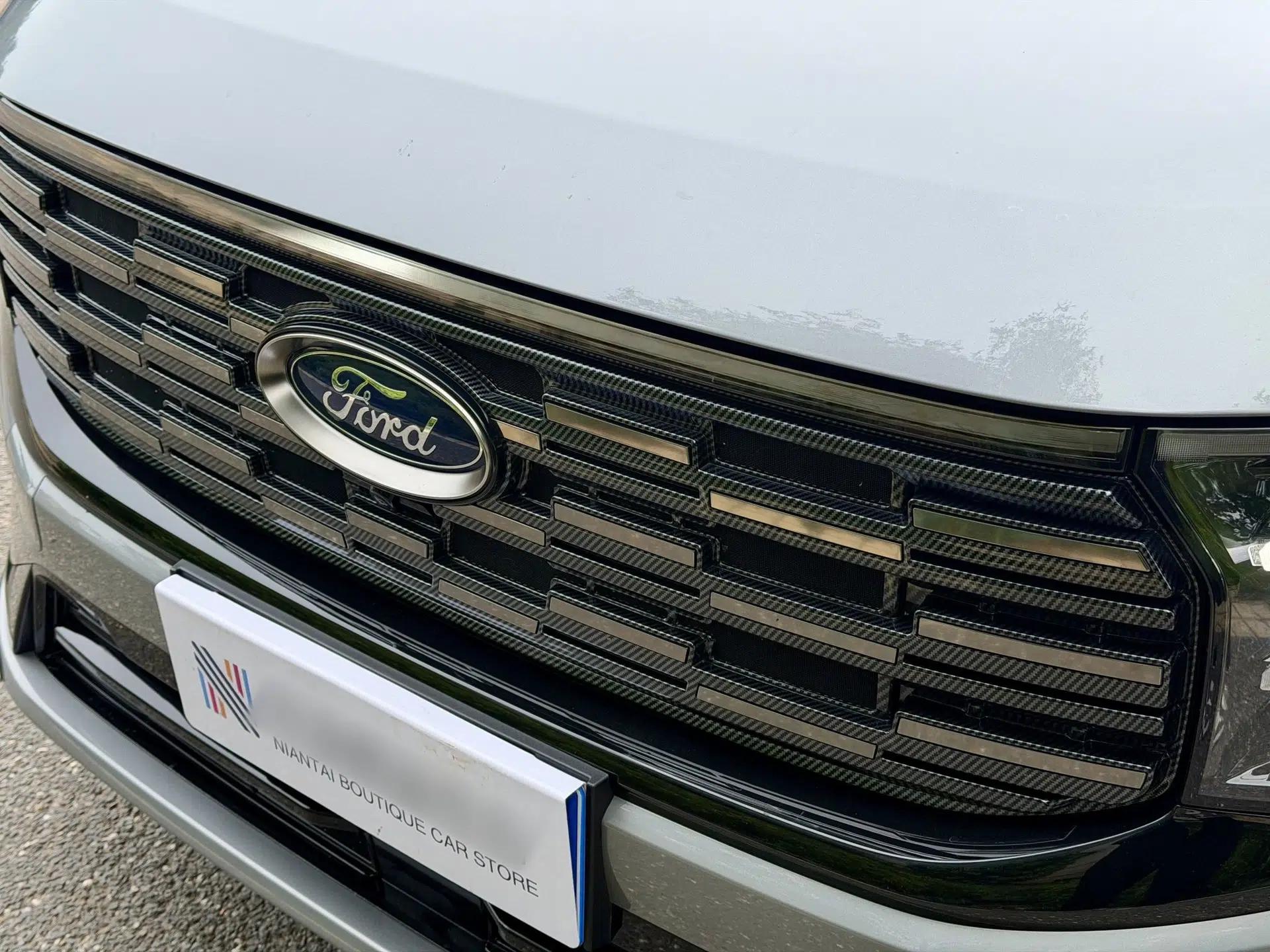 Ford Edge 2023 Edge L 2.0T EcoBoost E-Hybrid Four-Wheel Drive Seven-Seat Supreme Model — миниатюра 4