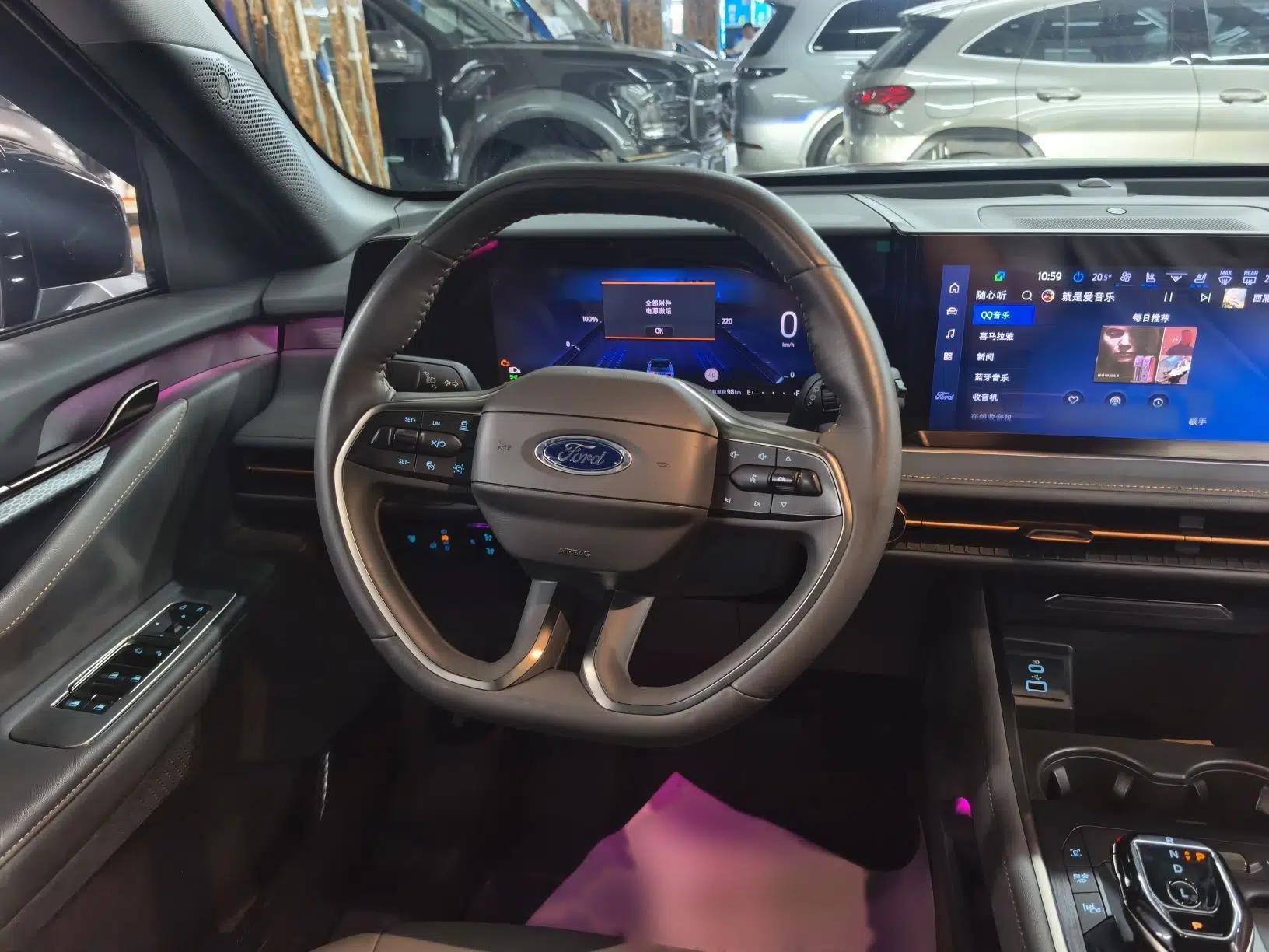 Ford Edge 2023 Edge L 2.0T EcoBoost E-Hybrid Four-Wheel Drive Seven-Seat Supreme Model — миниатюра 8