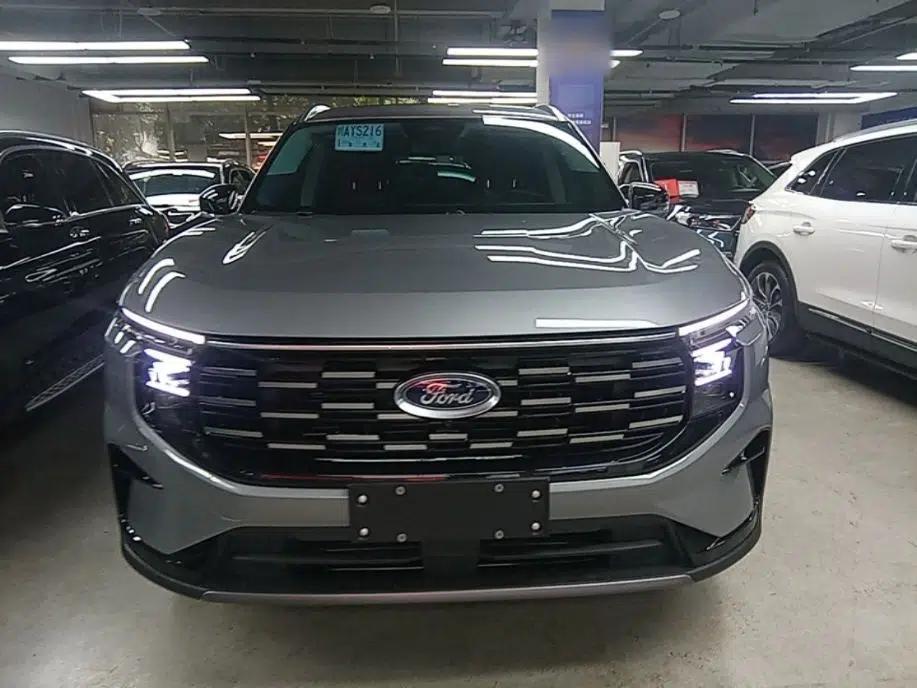 Ford Edge 2026 Model Explorer L 2.0T EcoBoost E Hybrid Two-Wheel Drive Seven-Seat Luxury — миниатюра 2