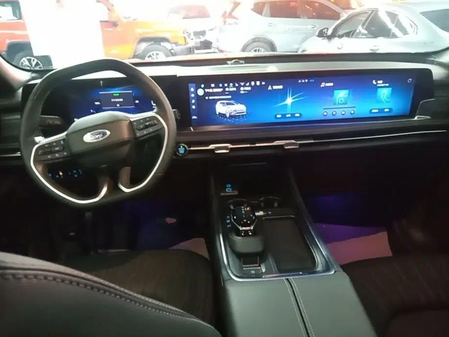 Ford Edge 2026 Model Explorer L 2.0T EcoBoost E Hybrid Two-Wheel Drive Seven-Seat Luxury — миниатюра 17