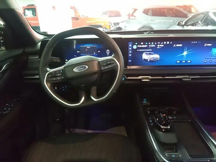 Ford Edge 2026 Model Explorer L 2.0T EcoBoost E Hybrid Two-Wheel Drive Seven-Seat Luxury — миниатюра 18