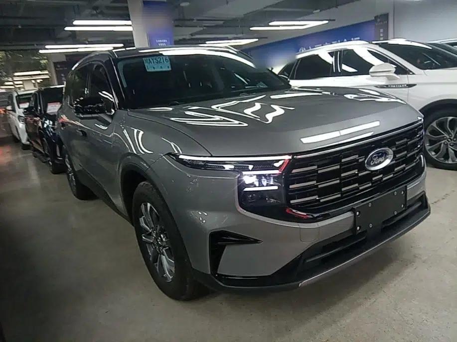 Ford Edge 2026 Model Explorer L 2.0T EcoBoost E Hybrid Two-Wheel Drive Seven-Seat Luxury — миниатюра 3