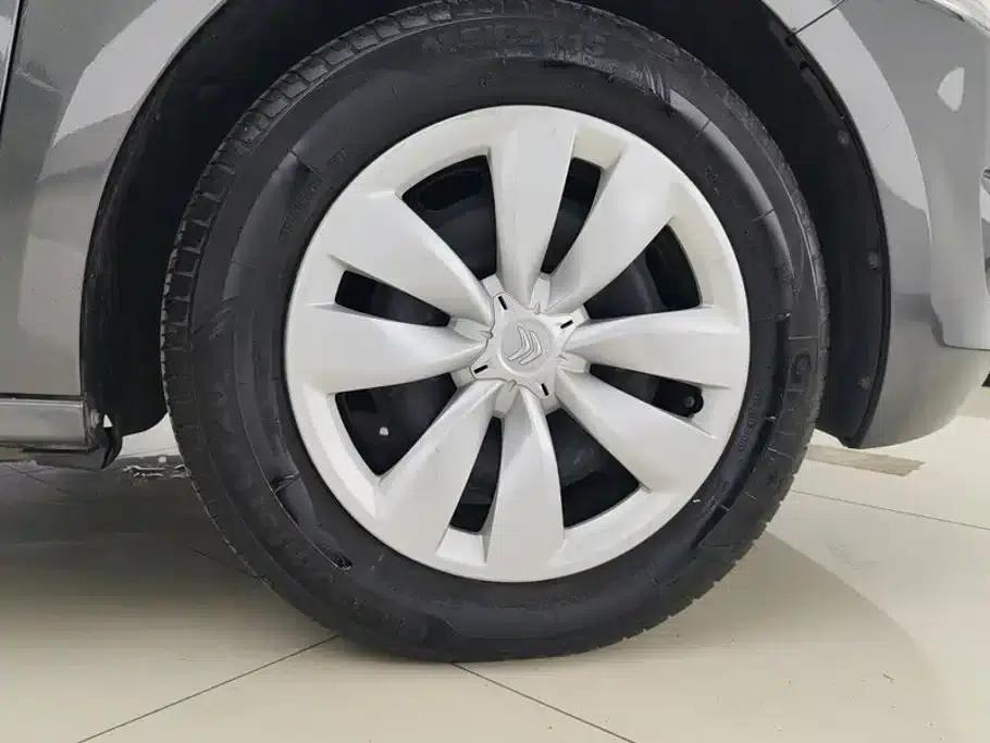 2014 Citroën Elysee 1.6L Manual Fashion Edition — миниатюра 6