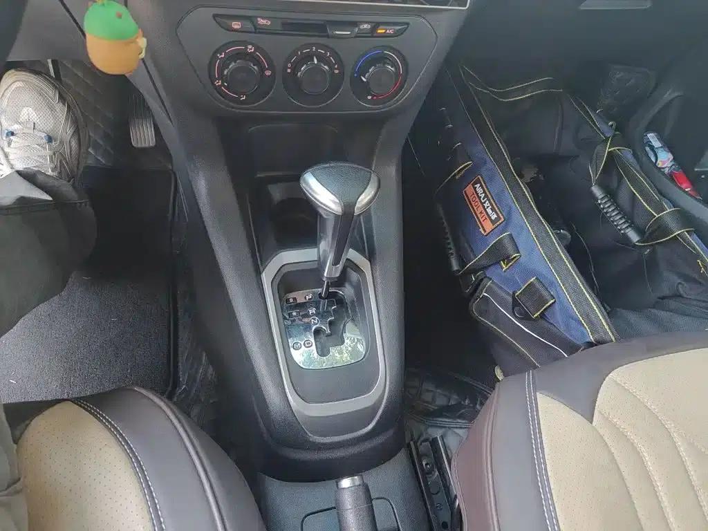 2016 Citroën Elysee 1.6L Automatic Fashion Edition — миниатюра 10